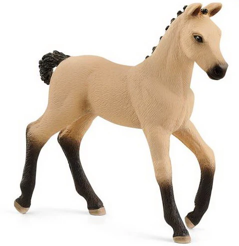 Figurine poulain Hanovrien aubère